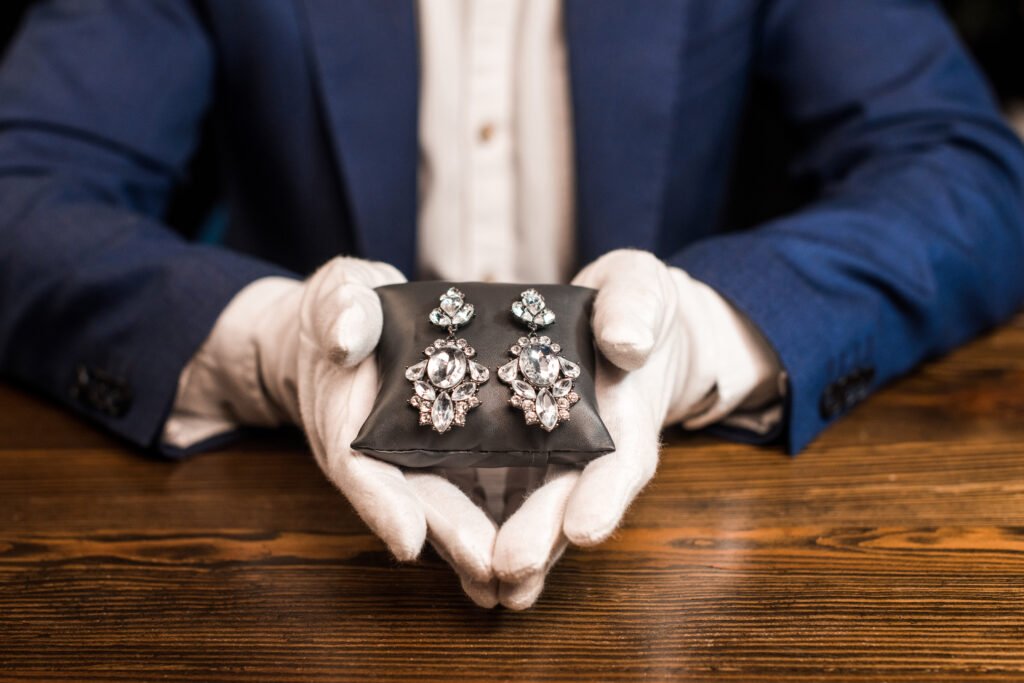 What Every Buyer Needs to Know when buying Diamonds